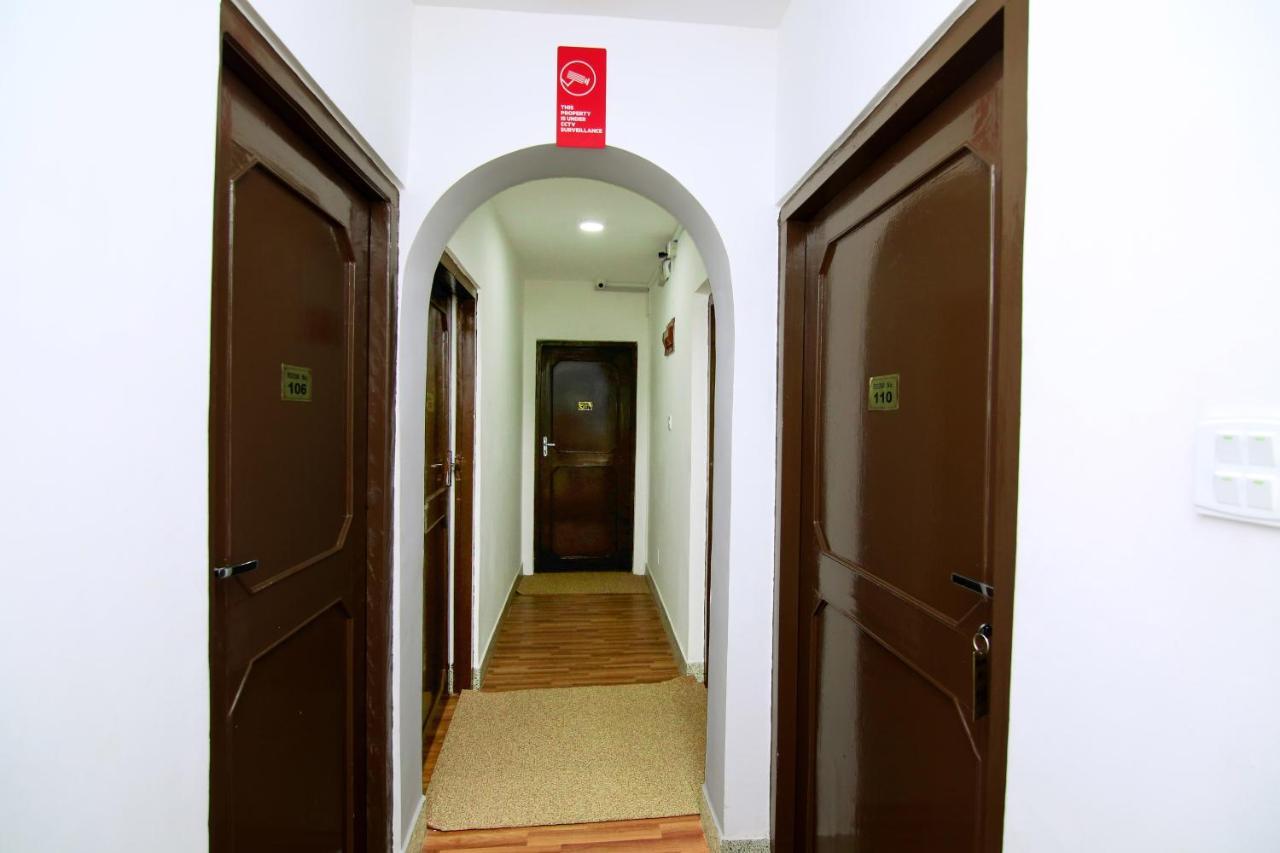 Oyo 104 Hotel Baltic Inn Kathmandu Exterior photo